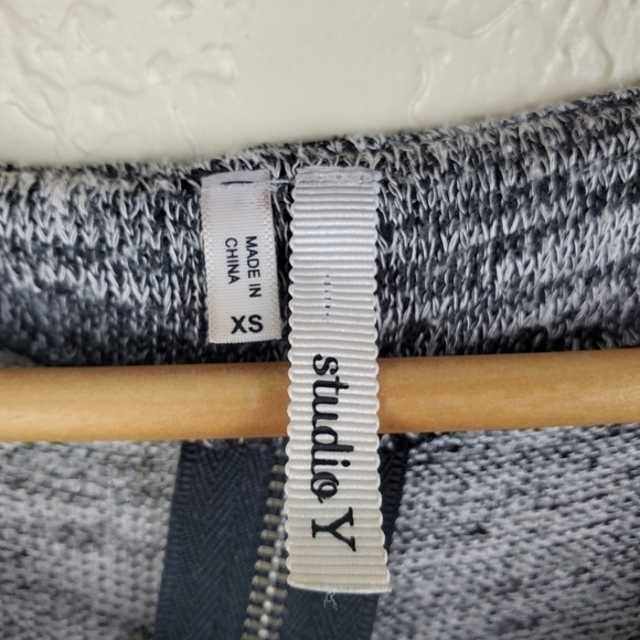 Studio Y Rhinestone Studded Blouse Sheer Sz XSmall - Picture 3 of 9